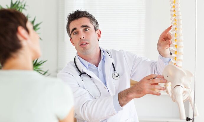 If you have symptoms of osteochondrosis, you should consult your doctor for a spinal hardware test